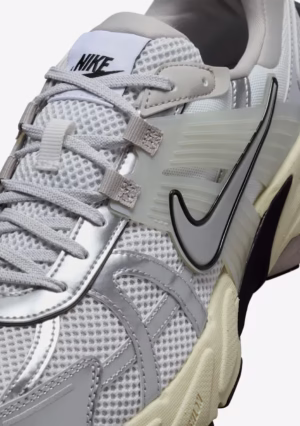 کفش Nike V2K Run HJ4497-100